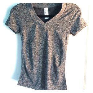 Muscle T-shirt workout exercise athleisure sport